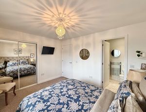 Photo 21- click for photo gallery